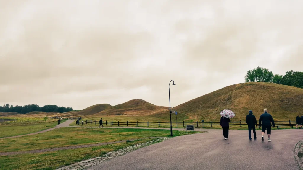 The Kungshögarna royal burial mounds at Gamla Uppsala
